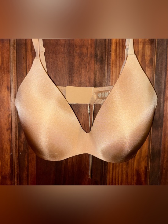 SKIMS Other - SKIMS Smooth Plunge Bra - Nude